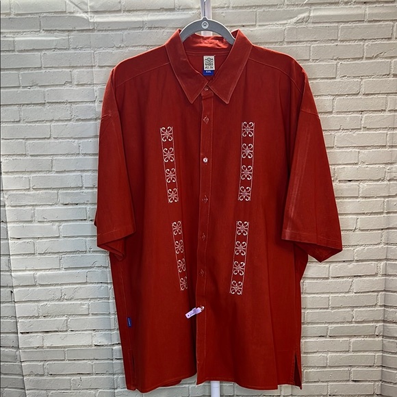Hawaiian‎ Casual Button Down Shirt with Embroidered Design - Picture 1 of 7